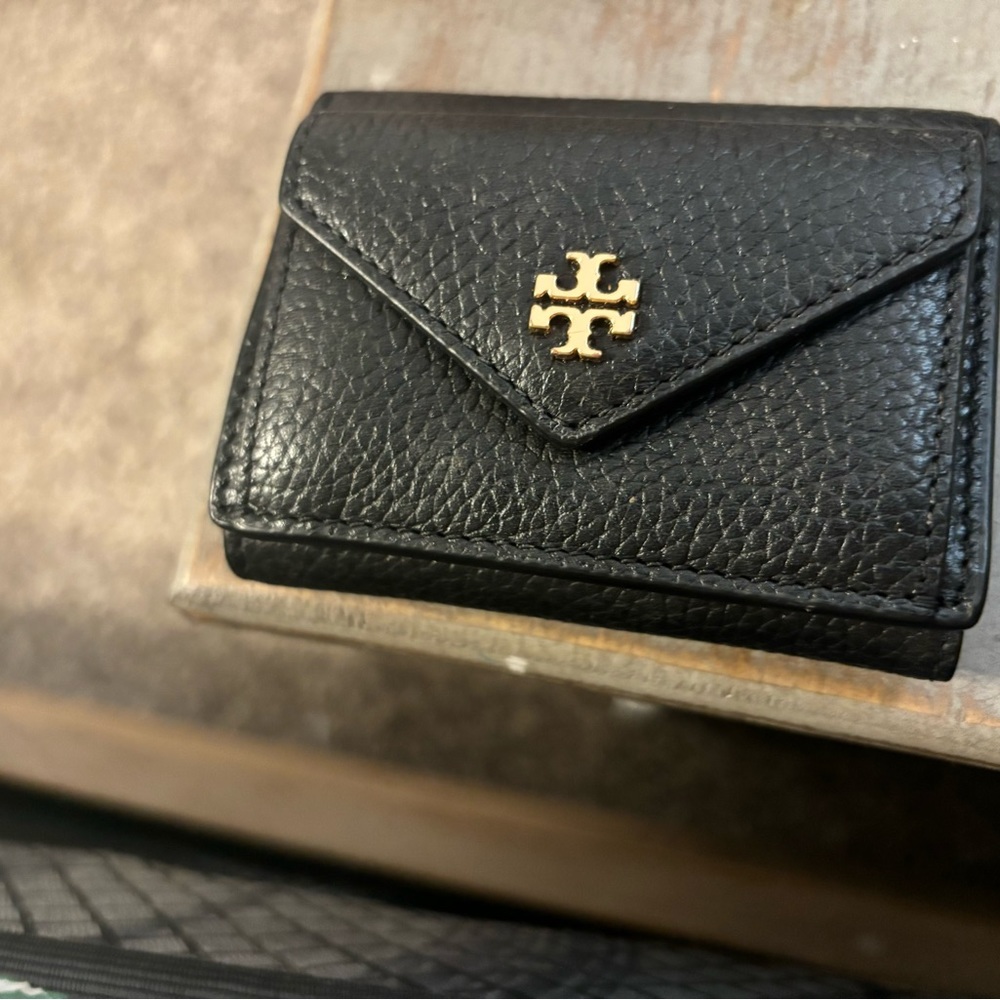 Black tory burch wallet & coin purse